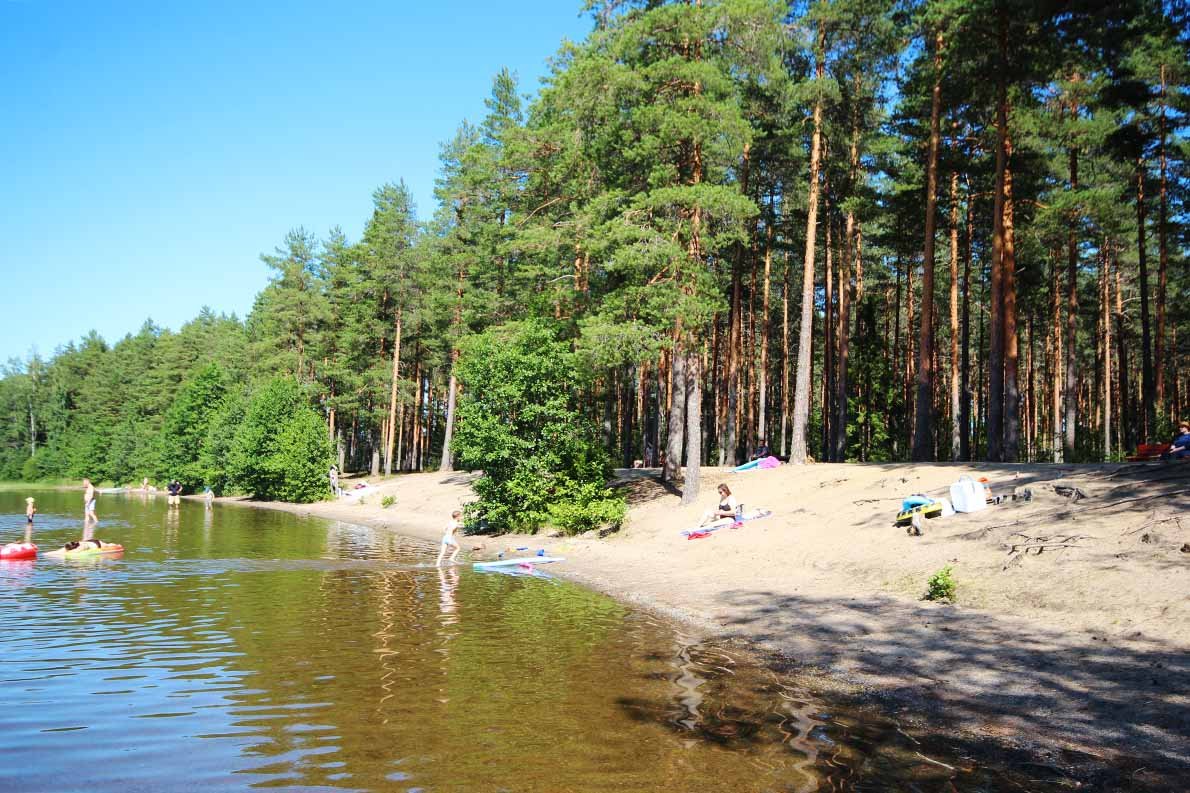 Ruostejärven Uimaranta - Kuva: Tony Hagerlund