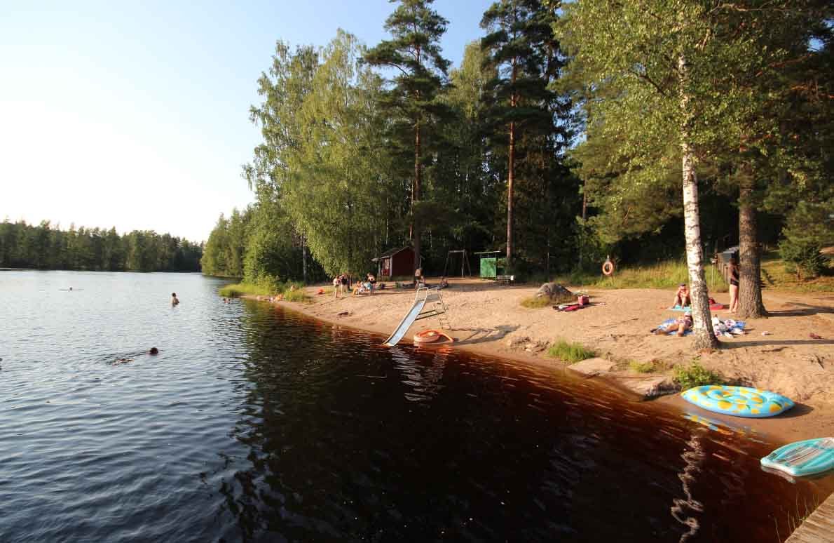 Varvojärven Uimaranta - Kuva: Tony Hagerlund